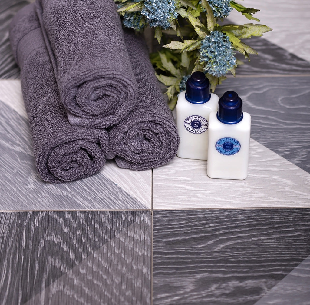 Gray 6x6 Matte Square Porcelain Tile (20 pack, 5.868 sq ft/case) - Sample