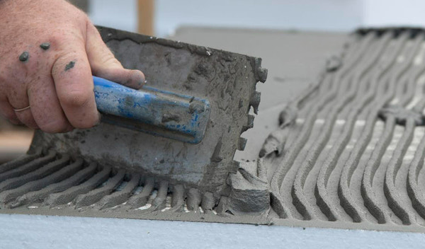 Tile Trowel Angle and Technique: The Right Way to Apply Thinset