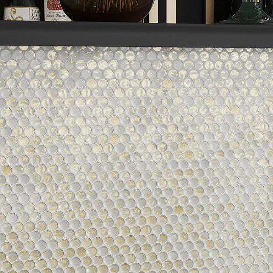 White and gold glass penny round mosaic tile with glossy finish for kitchen backsplash or bathroom wall