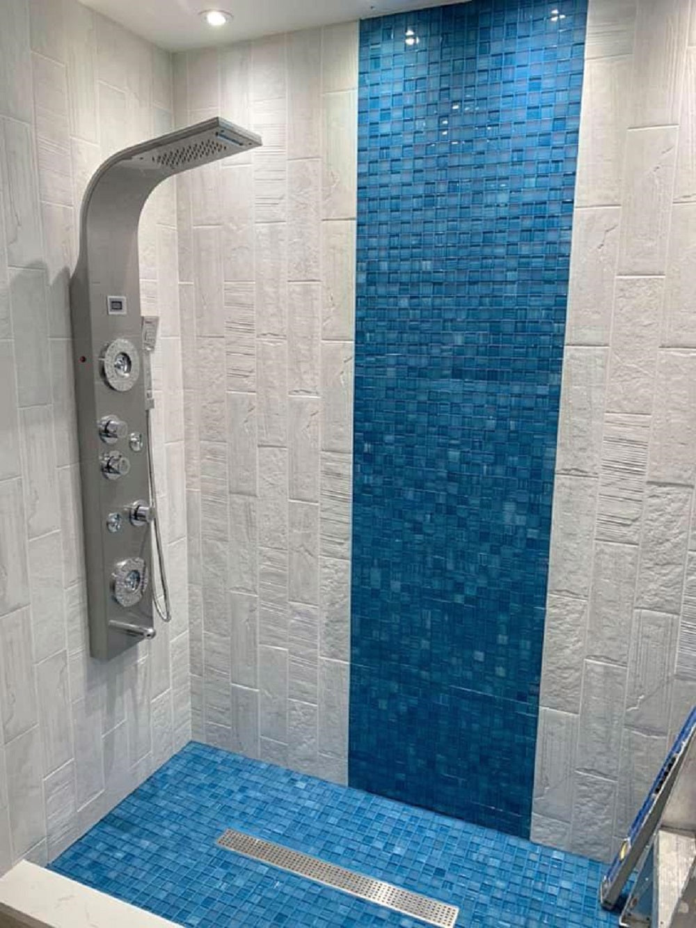 cerulean blue glossy and matte 11x11 glass mosaic tile wall and floor installation