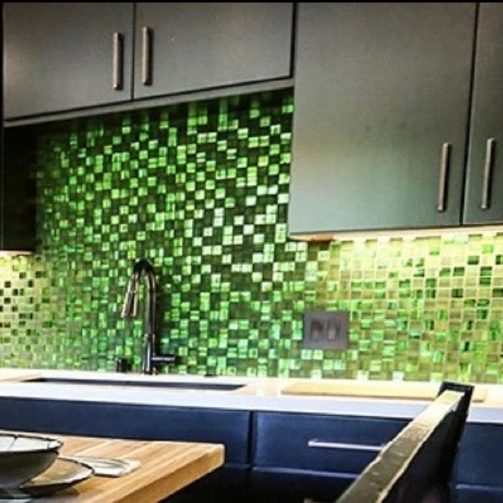 11x11 Emerald Green Mosaic Tile
