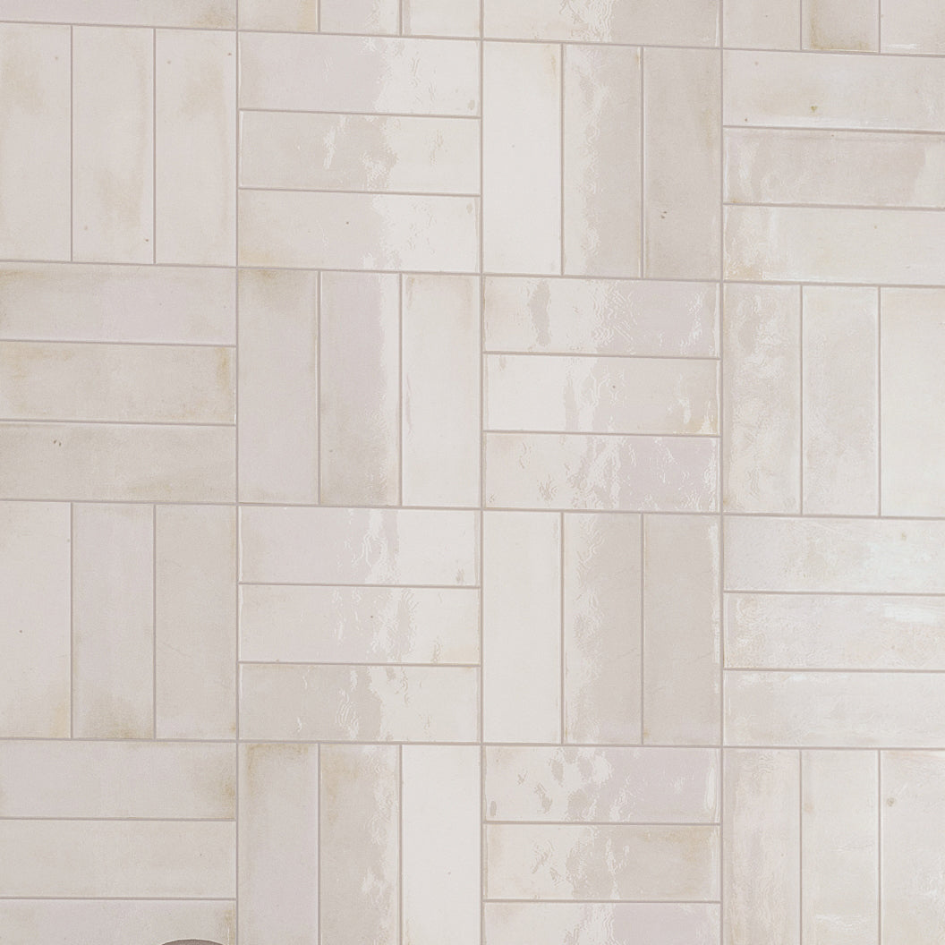 White 2.5x8 Glossy Ceramic Subway Tile (38 pack, 5.38 sq ft/case)