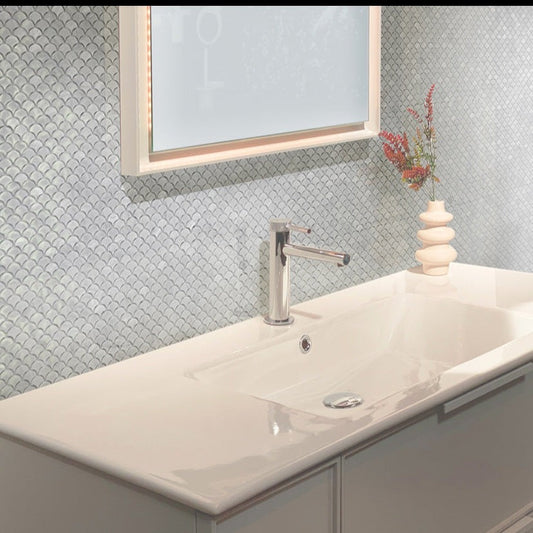 Chiffon White 12x12 Polished Arabesque Shell Mother of Pearl Mosaic Tile (20 pack, 19.34 sq ft/case) - Sample