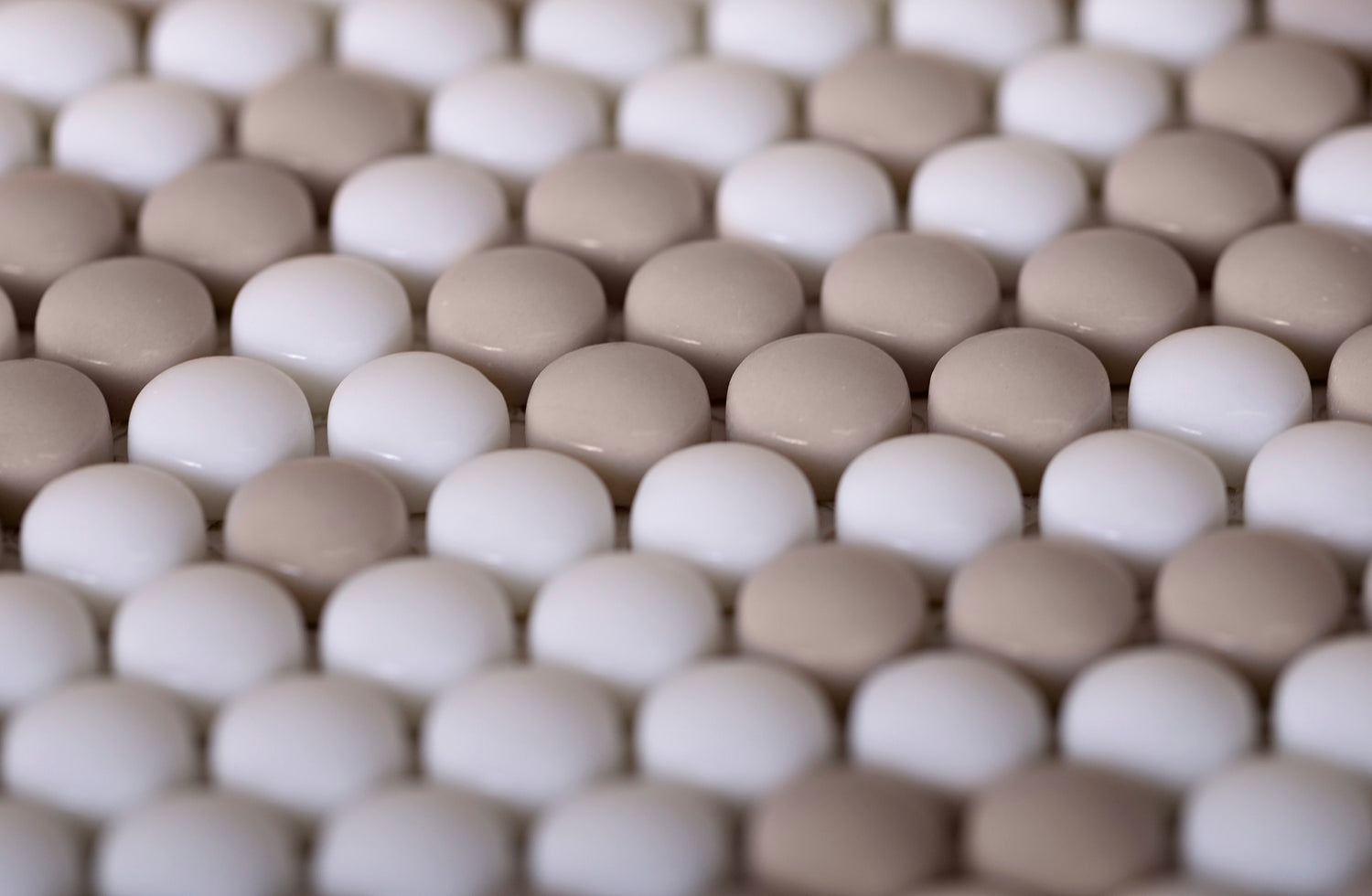 White, Beige 12x12 Glossy Recycled Glass Penny Round Mosaic tile (10 pack, 11.11 sq ft/case)